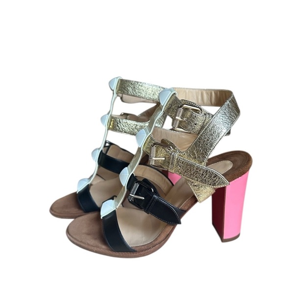 Christian Louboutin Rocknbuckle
Caged 85mm sandal heels RETAIL 1,295 - Picture 3 of 7